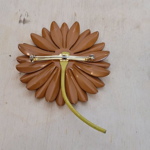 Vintage Mod Flower Daisy Pin Brown Yellow Metal 3 Inch 70s Retro - Picture 4 of 8